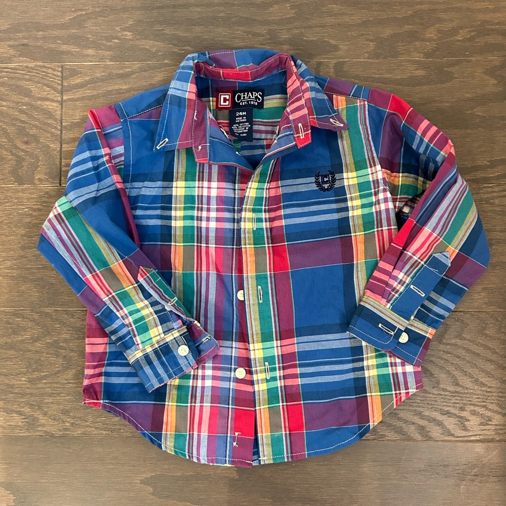 Chaps plaid American style button down shirt. 24M